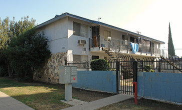 3364 E Sierra Madre Ave in Fresno, CA - Building Photo - Building Photo