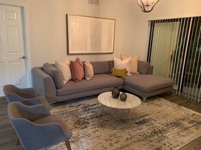 4903 Midtown Ln in Palm Beach Gardens, FL - Building Photo - Building Photo