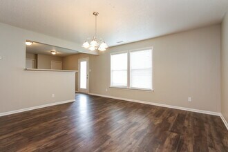 8649 Hopewell Ct in Indianapolis, IN - Foto de edificio - Building Photo