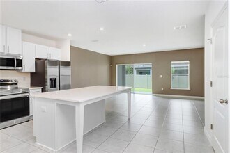 32103 Pond Apple Bnd in San Antonio, FL - Foto de edificio - Building Photo