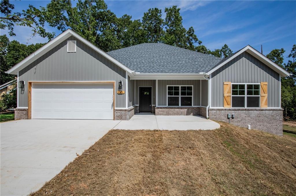 30 Selland Dr in Bella Vista, AR - Building Photo