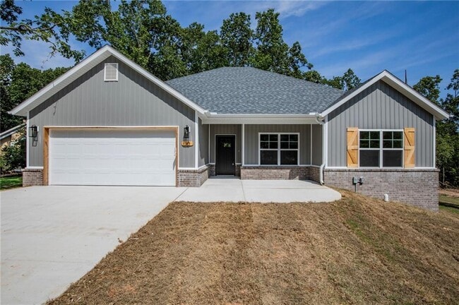 property at 30 Selland Dr