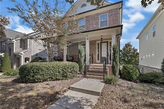 7555 Scarlet Dr in Alpharetta, GA - Building Photo - Building Photo