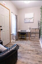 3207 Bobbie Ln in Decatur, GA - Building Photo - Building Photo