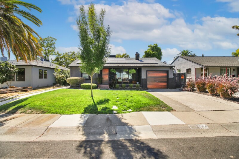 2744 60th St in Sacramento, CA - Building Photo