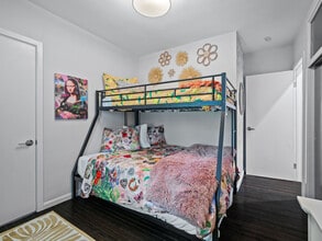 3815 Ellendale Rd in Moreland Hills, OH - Building Photo - Building Photo