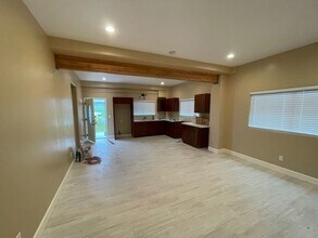 1767 Kilauea Ave in Hilo, HI - Building Photo - Building Photo