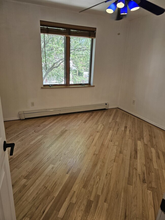 88-32 75th Ave in Queens, NY - Building Photo - Building Photo