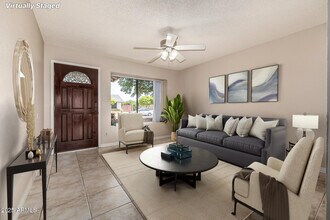 2361 E Capri Ave in Mesa, AZ - Building Photo - Building Photo