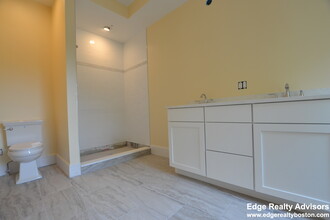 38 Mapleton St, Unit 1 in Boston, MA - Building Photo - Building Photo