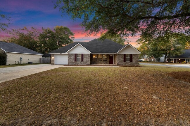 property at 125 Crossing Cir