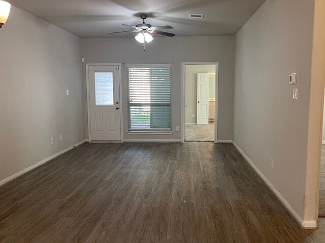 property at 156 Camelot Pl Ct