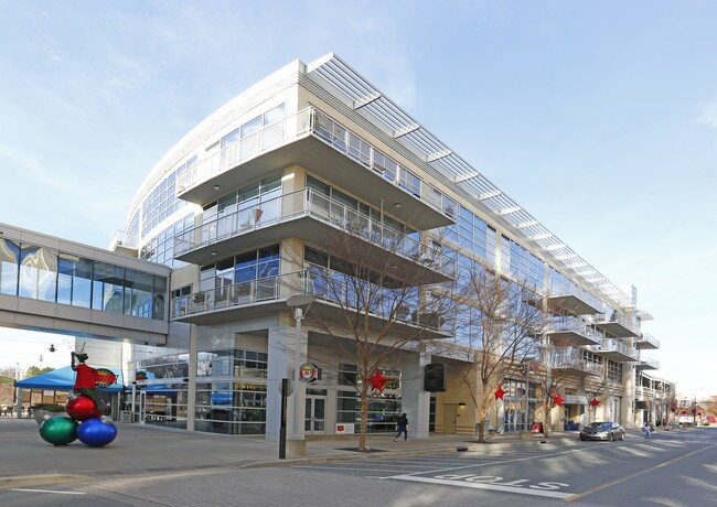 Met Terraces in Charlotte, NC - Building Photo - Building Photo