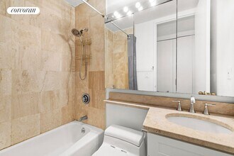 350 W 50th St in New York, NY - Building Photo - Building Photo