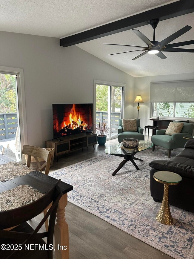 514 S 4th St in Fernandina Beach, FL - Building Photo - Building Photo