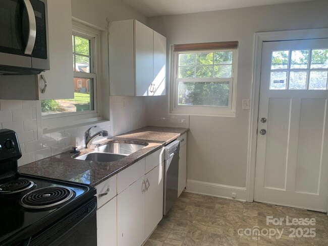 property at 1800 Hall Ave