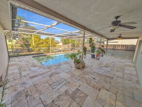 8361 NW 24th Pl in Sunrise, FL - Building Photo - Building Photo