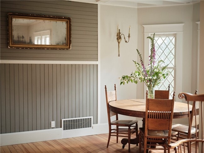 property at 38 Lake St