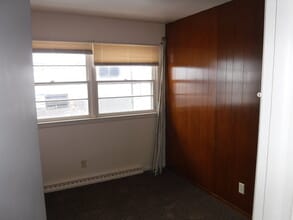 110 Kirby St in Bay City, MI - Building Photo - Building Photo