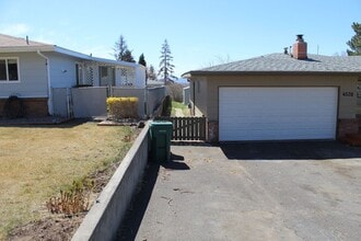 6520 Climax Ave in Klamath Falls, OR - Building Photo - Building Photo