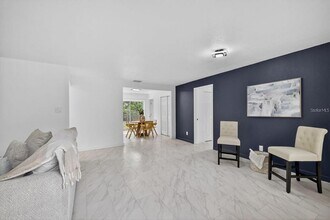 8609 Fish Lake Rd in Tampa, FL - Building Photo - Building Photo