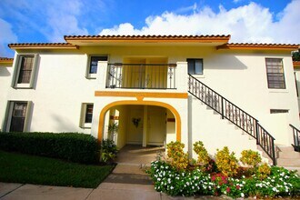 2900 Olivewood Terrace in Boca Raton, FL - Building Photo - Building Photo