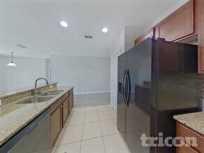 4925 Rockvale Dr in Kissimmee, FL - Building Photo - Building Photo