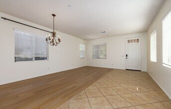 25961 Glen Summer Dr in Loma Linda, CA - Building Photo - Building Photo