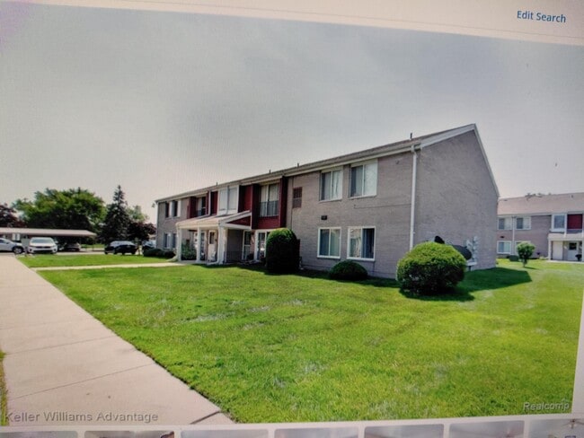 503 Sunset Ln in St. Clair Shores, MI - Building Photo - Building Photo