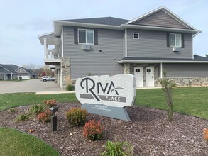 Riva Place in Hobart, WI - Building Photo - Building Photo