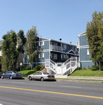 7443-7447 Haskell Ave Apartments