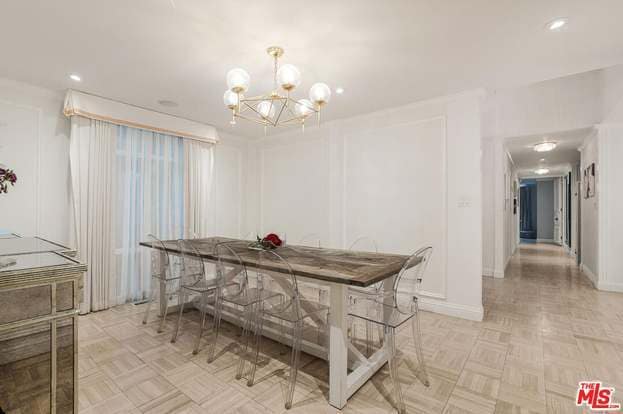 936 Chantilly Rd in Los Angeles, CA - Building Photo - Building Photo