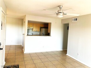 2929 Winkler Ave in Ft. Myers, FL - Building Photo - Building Photo