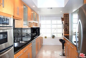 5100 Vía Dolce in Marina Del Rey, CA - Building Photo - Building Photo