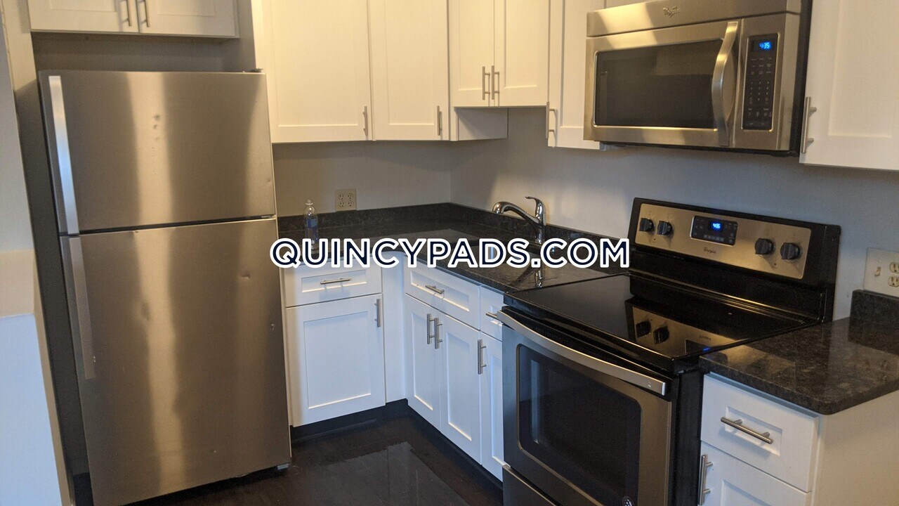1 Petrel Rd-Unit -3 in Quincy, MA - Building Photo