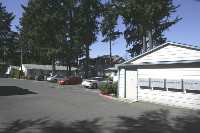 Pine Meadows Apartments in Portland, OR - Building Photo - Other