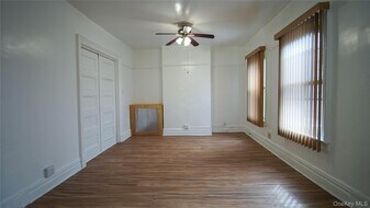 1718 Melville St in Bronx, NY - Building Photo