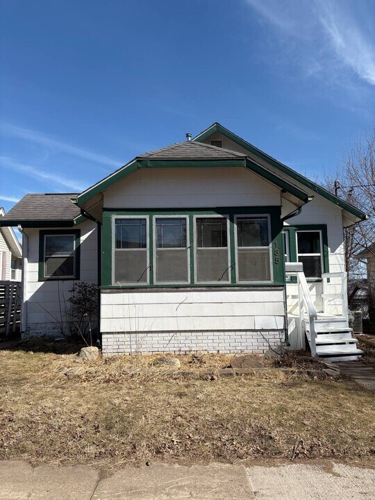 135 Linwood Ave in Waterloo, IA - Building Photo