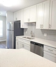 Madison Oaks Apartment Homes in Palm Harbor, FL - Foto de edificio - Building Photo