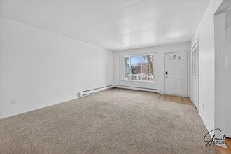 Maplewood Manor in Garden City, MI - Building Photo - Building Photo