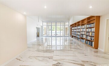 235 Portlock Rd, Unit 25-1 in Honolulu, HI - Building Photo - Building Photo