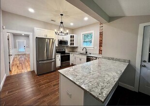 209 S Fulton St in Mobile, AL - Building Photo - Building Photo