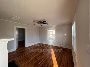 102 W Summit Ave in Burlington, NC - Building Photo - Building Photo