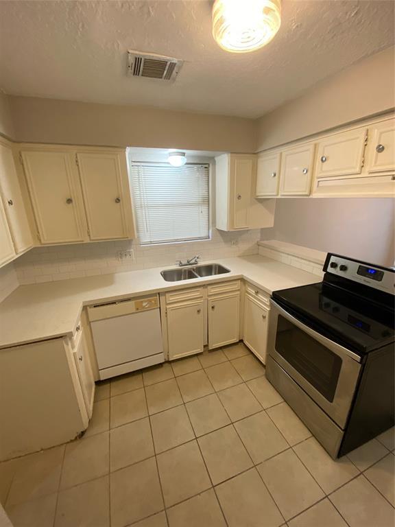 10803 Sugar Hill Dr-Unit -B in Houston, TX - Building Photo - Building Photo