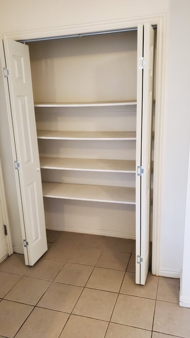 692 N 400 W in Kaysville, UT - Building Photo - Building Photo