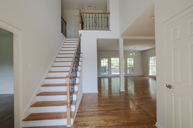 5055 Mallory Ct in Suwanee, GA - Foto de edificio - Building Photo