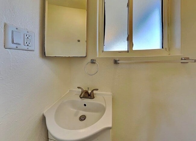 property at 2759 N 27th St