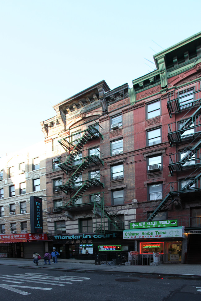 61 Mott St in New York, NY - Building Photo - Building Photo