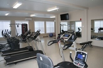 75 Valcour Dr in Fredericton, NB - Building Photo - Building Photo