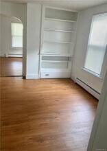 8 Park Ave in Ramapo, NY - Building Photo - Building Photo